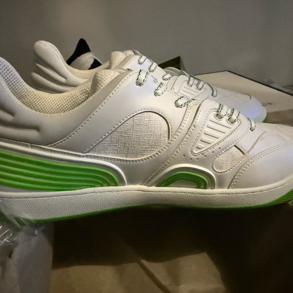 Gucci men White and Green Sneakers size 13